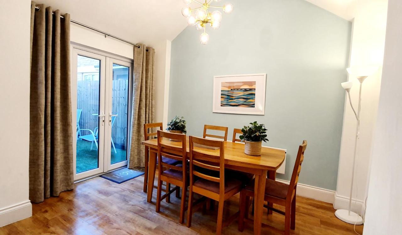 Superb 2 Beds 2 Baths New Apartment W/ Garden+Patio Bournemouth Kültér fotó